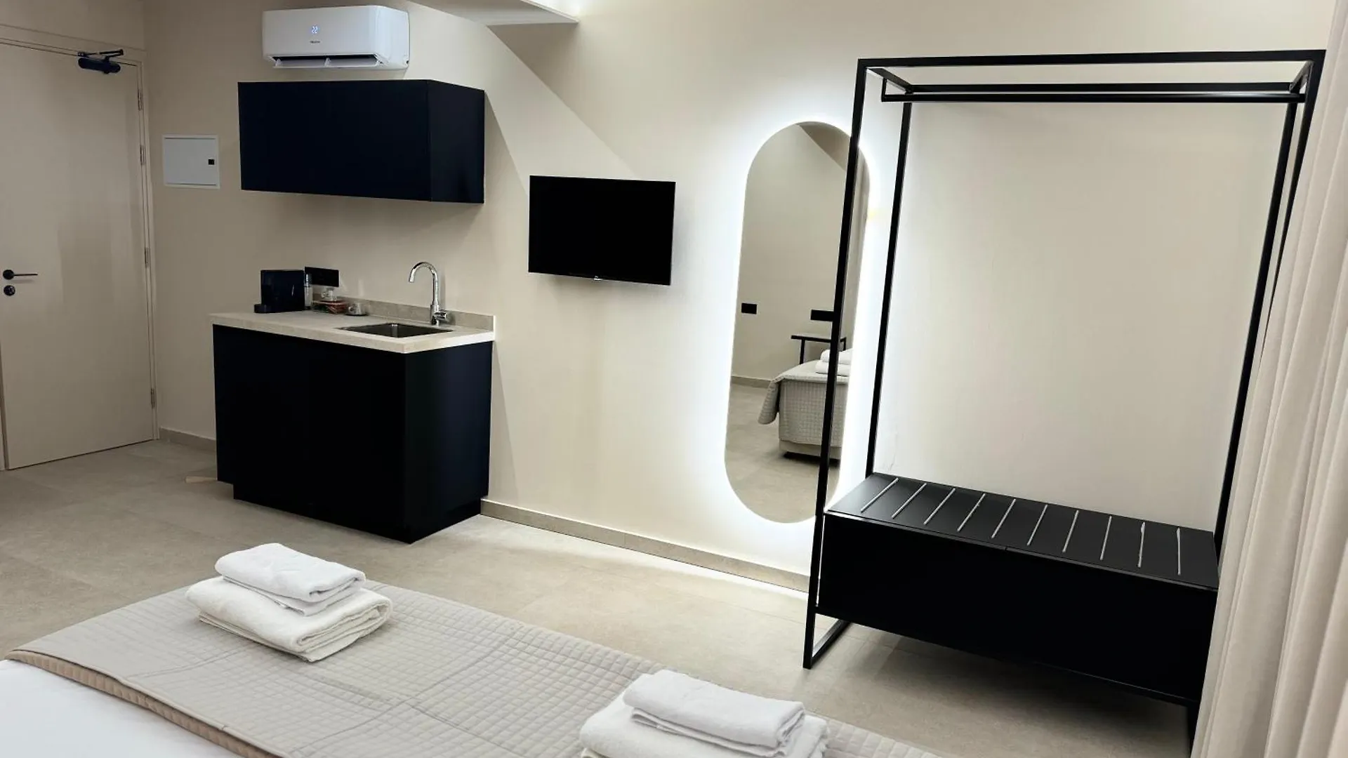 Apartment Home Of The Muses Ayia Napa